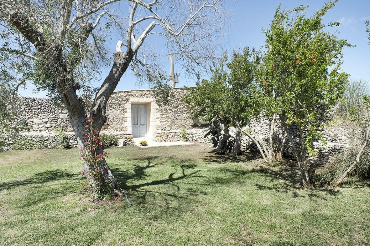 Masseria Berzario Melendugno Eksteriør bilde